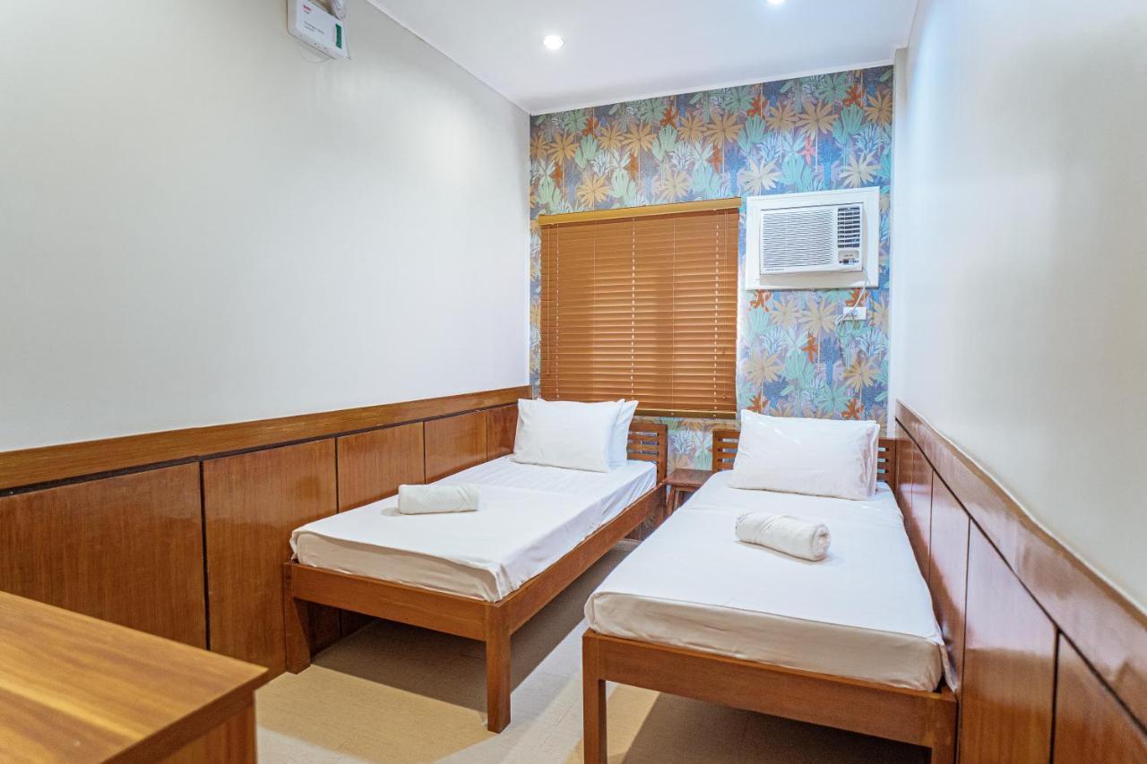 Marieli Suites Near Panglao International Airport Eksteriør billede
